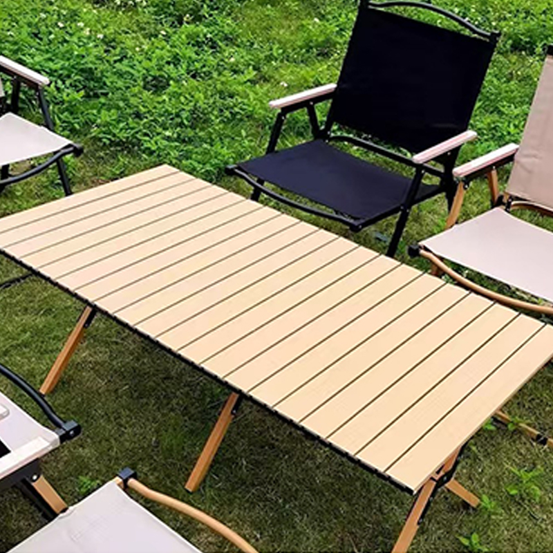 Rolltisch mit gekreuzten Beinen aus Karbonstahl