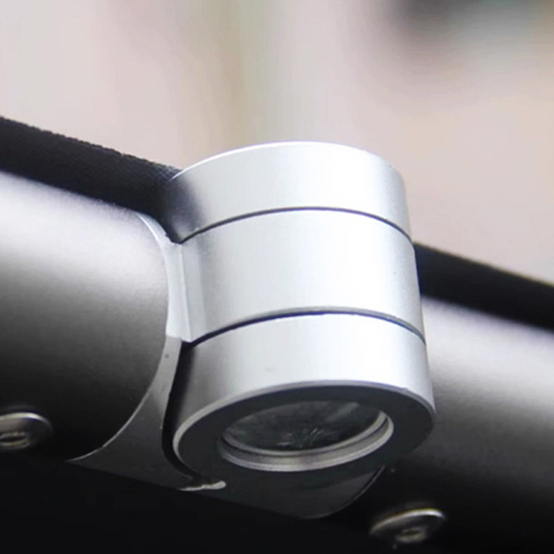 Automatisch ausfahrbare Markise auf der Fahrzeugseite