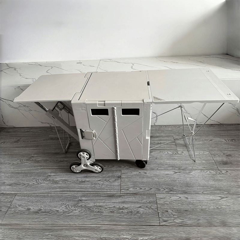 Camping-Kinderwagen aus Kunststoff