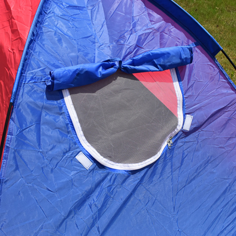 MSCT014 Kleines Campingzelt mit vier Hauben