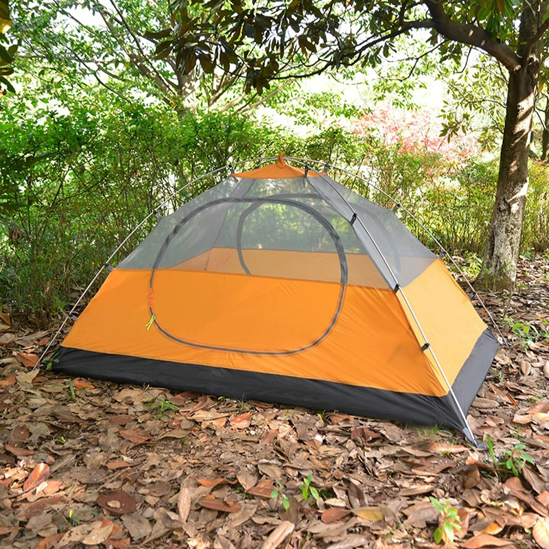 Doppelwandiges orangefarbenes Campingzelt MSCT126