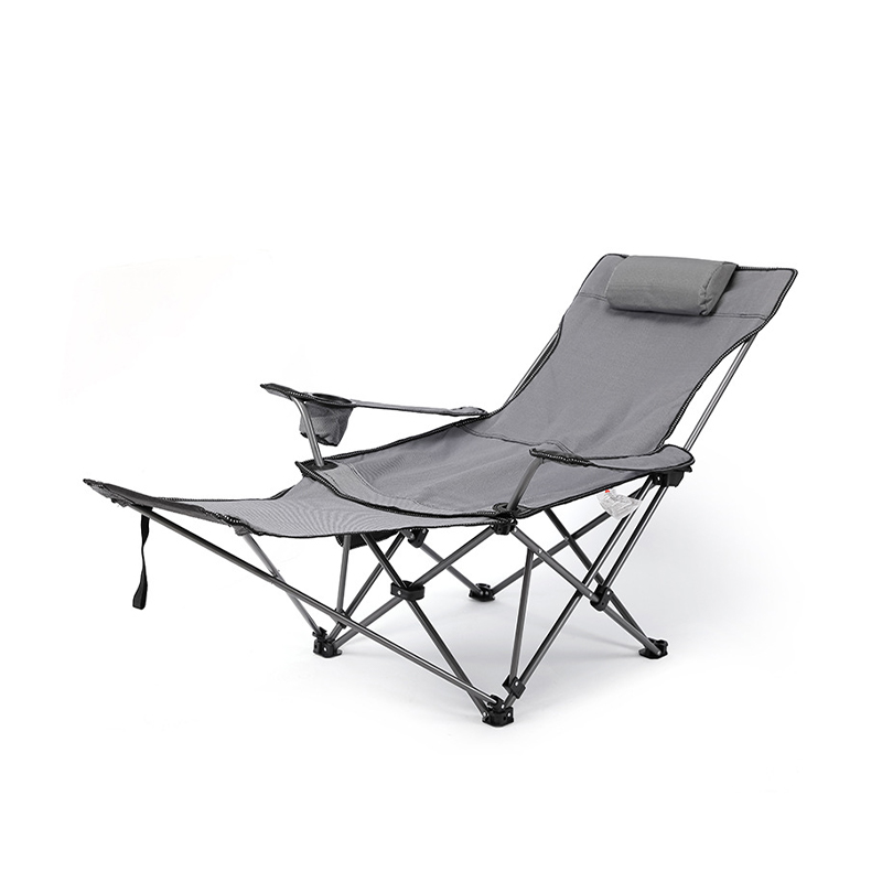 Klappbarer Strandliegestuhl